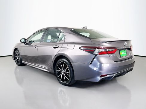 Used 2024 Toyota Camry SE w/ Cold Weather Package FWD image 7