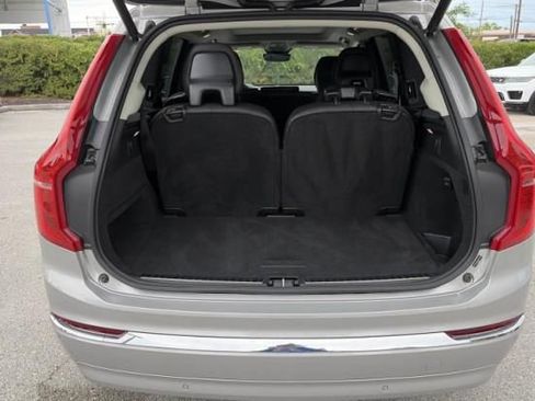 Used 2025 Volvo XC90 B5 Core AWD/4WD image 6