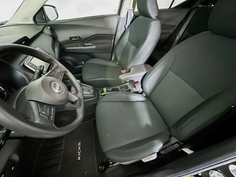 Used 2024 Nissan Kicks S image 13