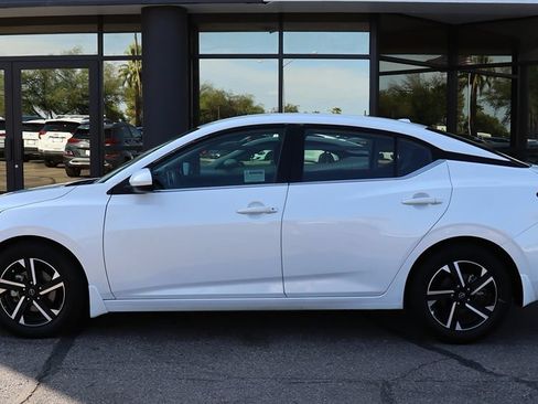 Used 2025 Nissan Sentra SV w/ Trunk Package FWD image 8