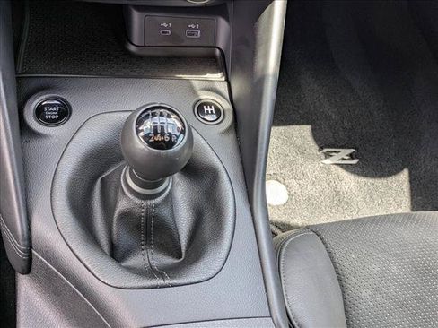 Used 2024 Nissan Z Performance w/ Heritage Edition RWD image 15