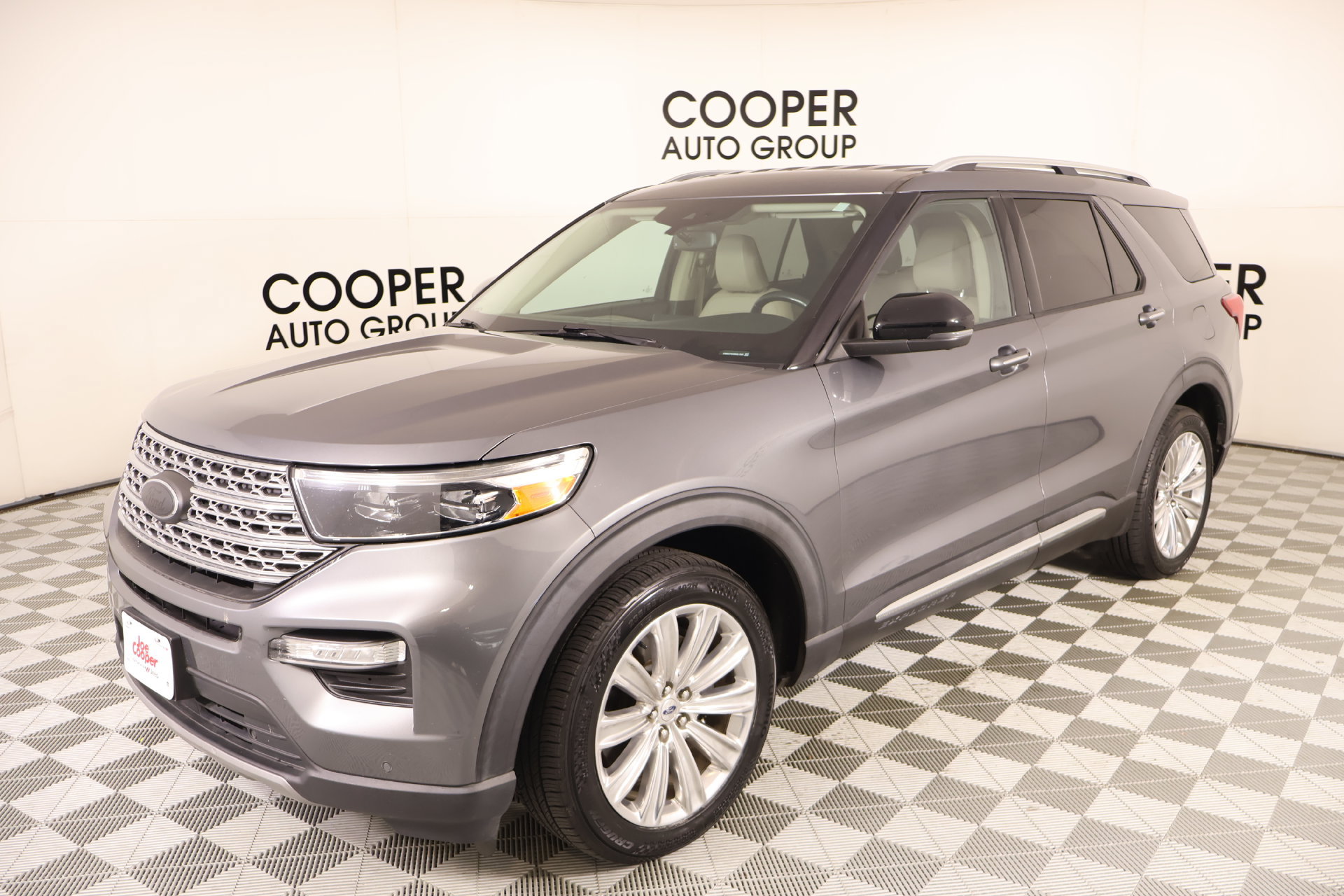 Used 2021 Ford Explorer Limited w/ Hybrid Equipment Group 310A RWD image 11