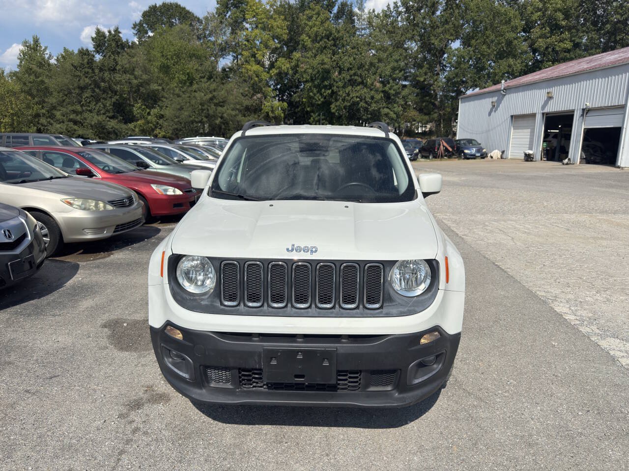 Used 2015 Jeep Renegade Latitude AWD/4WD image 4