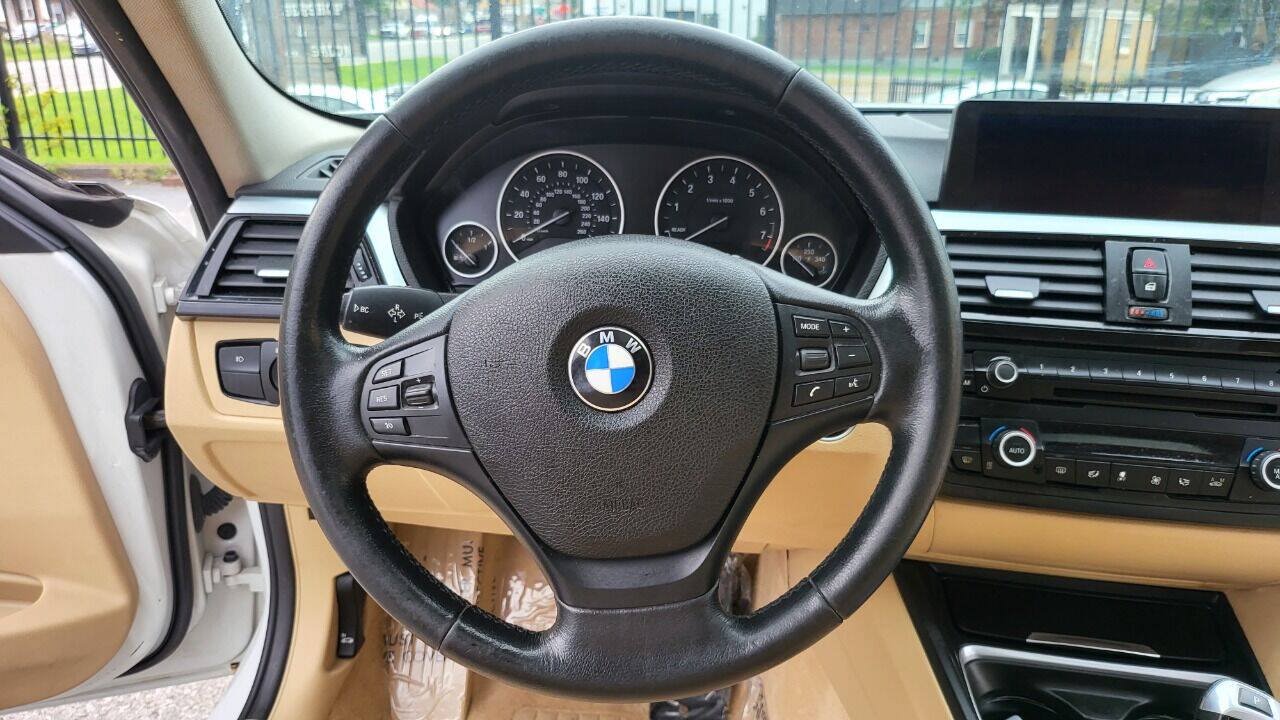 Used 2015 BMW 320i Sedan RWD image 24