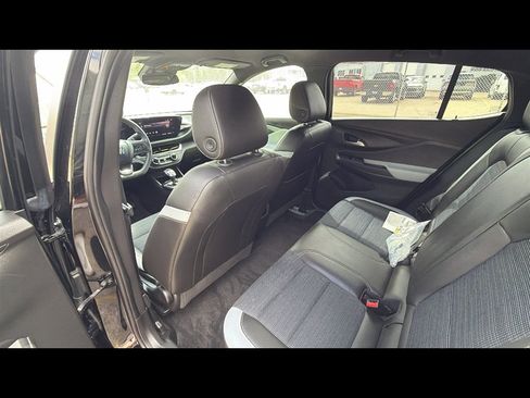 Used 2024 Buick Envista Preferred FWD image 24