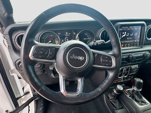 Used 2023 Jeep Wrangler Unlimited Rubicon 4xe w/ Cold Weather Group AWD/4WD image 12