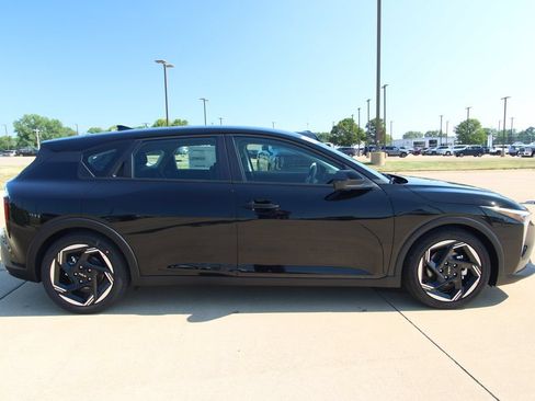 New 2026 Kia K4 EX FWD image 4