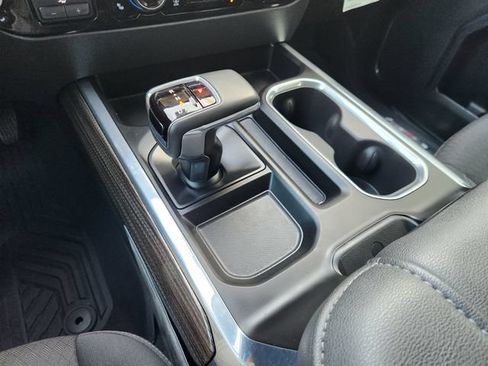 Used 2025 Chevrolet Silverado 1500 LT Trail Boss w/ Convenience Package II AWD/4WD image 23