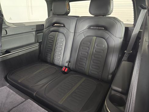 Used 2025 Rivian R1S Adventure AWD/4WD image 22