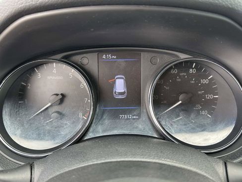 Used 2020 Nissan Rogue SL image 17