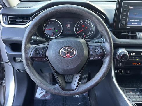 Used 2020 Toyota RAV4 XLE AWD/4WD image 25