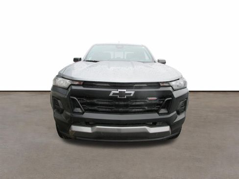 Used 2023 Chevrolet Colorado Trail Boss image 8