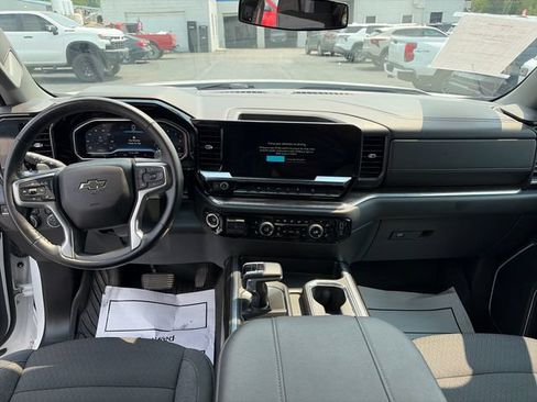 Used 2024 Chevrolet Silverado 1500 RST AWD/4WD image 12