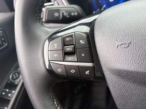 Certified 2022 Ford Escape SEL w/ Technology Package AWD/4WD image 13