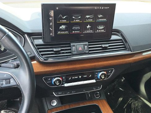 Certified 2021 Audi Q5 e Premium AWD/4WD image 26