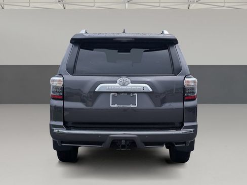 Used 2022 Toyota 4Runner Limited AWD/4WD image 10