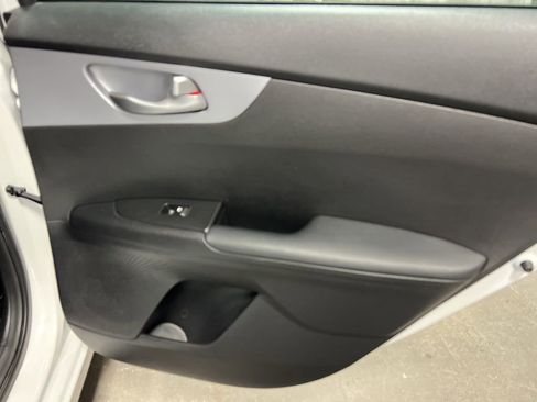 Used 2024 Kia Forte LXS image 12