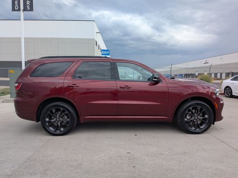 Used 2023 Dodge Durango GT AWD/4WD image 7