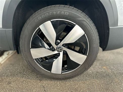 Used 2024 Volkswagen Taos S image 10