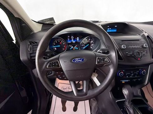 Used 2018 Ford Escape SE FWD image 11