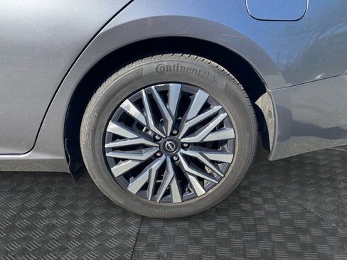 Used 2024 Nissan Altima 2.5 SV image 31