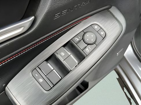 New 2026 Nissan Sentra SR w/ SR Premium Package FWD image 11