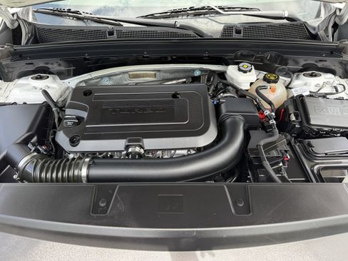 Used 2023 Buick Envision Essence FWD image 34