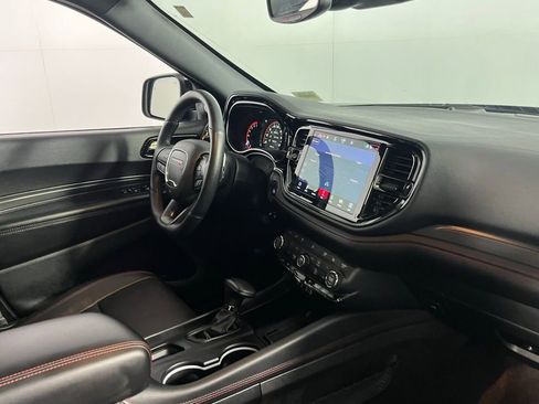 Certified 2025 Dodge Durango GT image 32