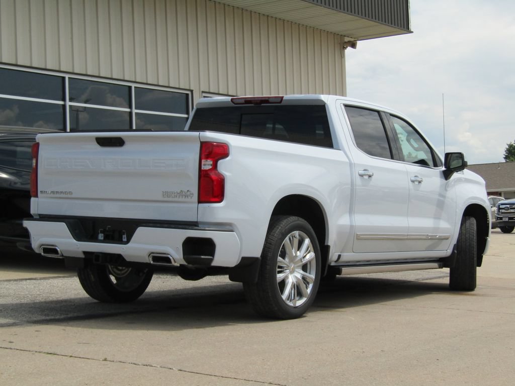 New 2026 Chevrolet Silverado 1500 High Country AWD/4WD image 3