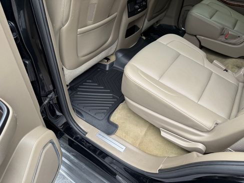 Used 2015 Chevrolet Tahoe LTZ AWD/4WD image 45
