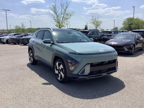 New 2026 Hyundai Kona Limited FWD image 3