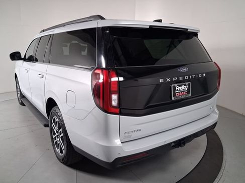 Used 2025 Ford Expedition Max Active AWD/4WD image 6