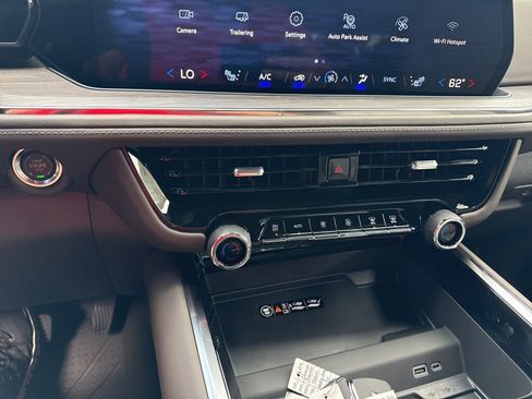 New 2026 Chevrolet Suburban LT w/ Comfort Package image 18