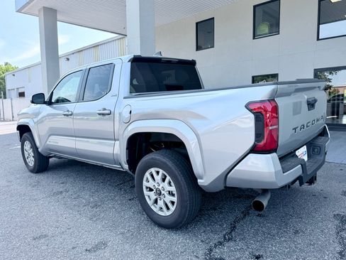 Used 2024 Toyota Tacoma SR5 RWD image 7