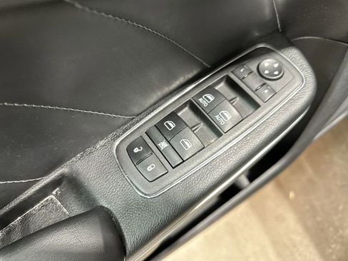 Used 2022 Dodge Charger SXT w/ Plus Group image 19