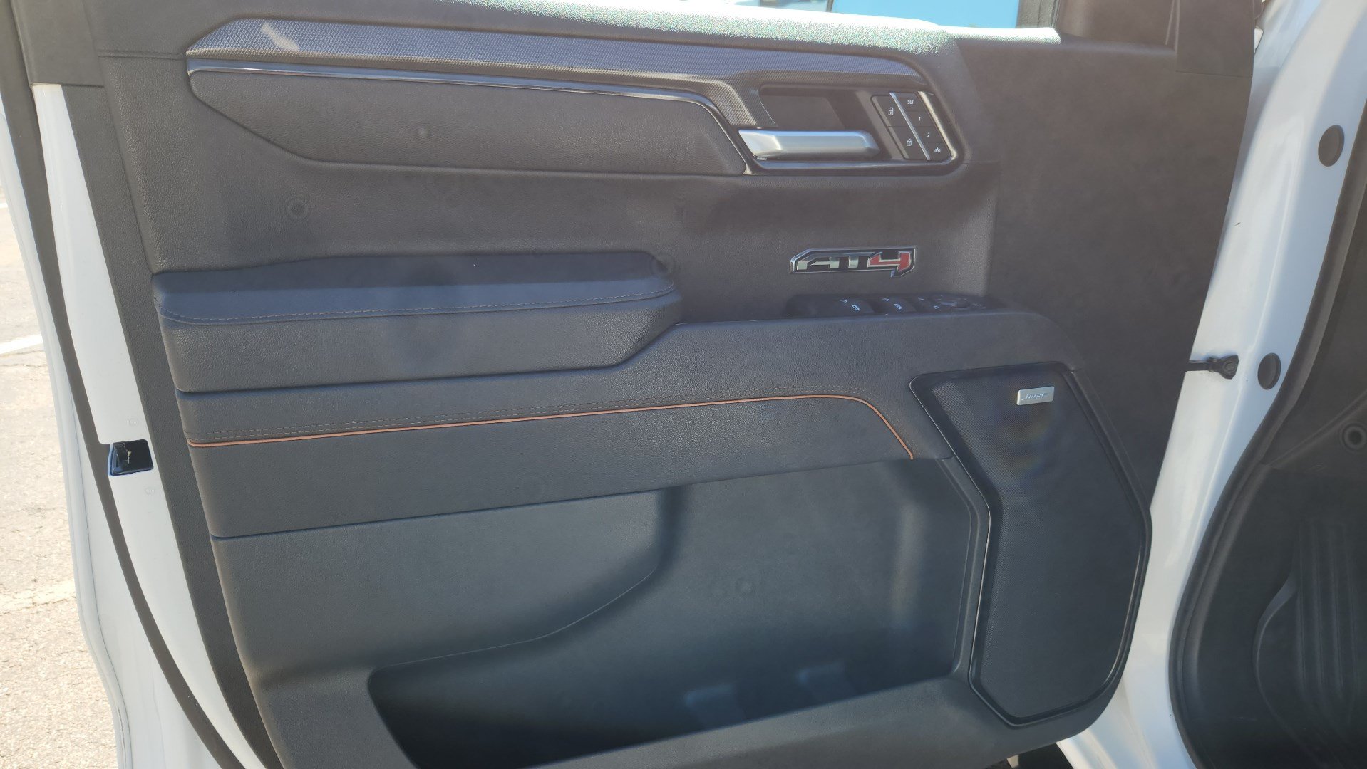 Used 2025 GMC Sierra 1500 AT4 AWD/4WD image 17