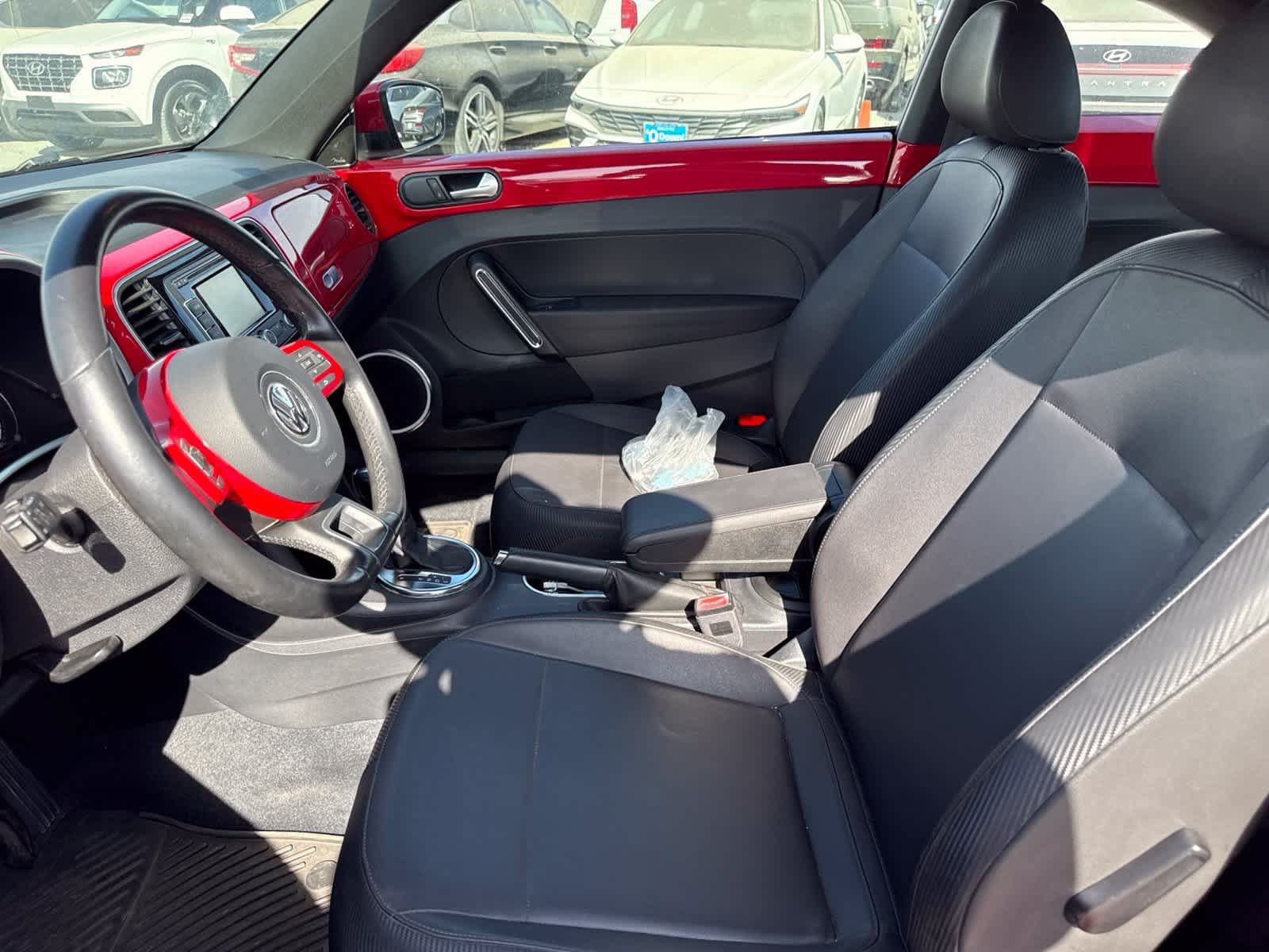 Used 2013 Volkswagen Beetle 2.5 FWD image 14