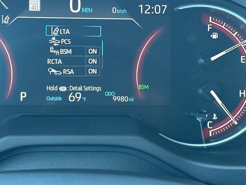 Certified 2025 Toyota RAV4 XLE image 26