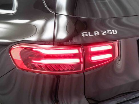 Certified 2026 Mercedes-Benz GLB 250 image 7
