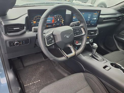 Used 2024 Ford Mustang Coupe image 3