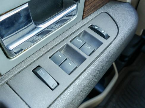 Used 2013 Ford F150 Lariat w/ Luxury Equipment Group image 17