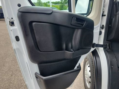 Used 2021 RAM ProMaster 2500 w/ Interior LED Lighting Group FWD image 16