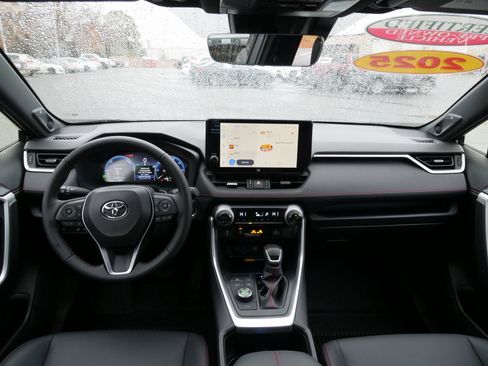 Used 2025 Toyota RAV4 XSE image 20