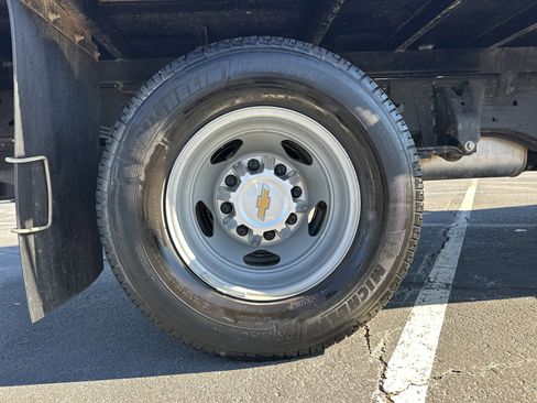 Used 2024 Chevrolet Silverado 3500 W/T w/ WT Convenience Package image 19