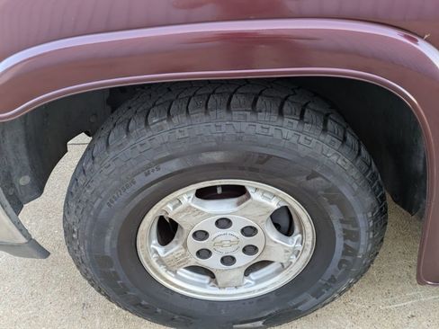 Used 2000 Chevrolet Silverado 1500 LS w/ Firm Ride Suspension Pkg image 18