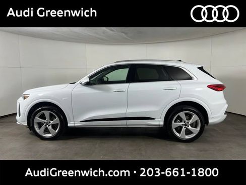 Used 2025 Audi Q5 Premium Plus w/ Premium Plus AWD/4WD image 4