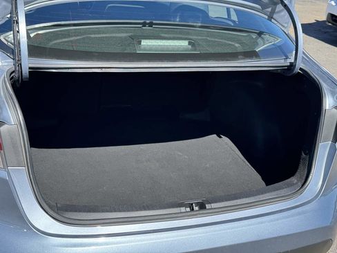 Used 2024 Toyota Corolla LE image 6