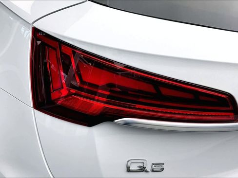 Used 2023 Audi Q5 2.0T Premium Plus w/ Premium Plus Package image 28