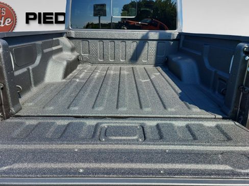 New 2025 Jeep Gladiator Sport AWD/4WD image 13