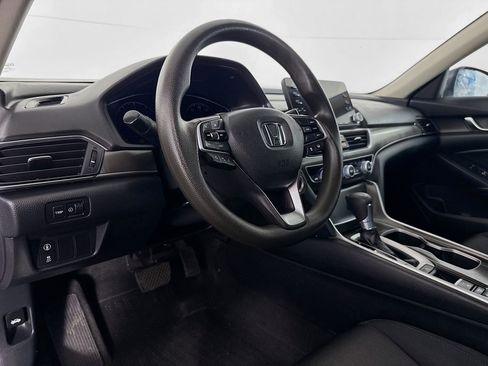 Used 2018 Honda Accord LX image 22